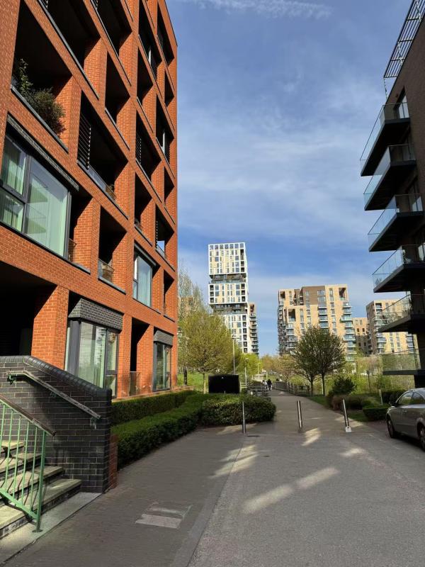 1 bedroom flat in London House Exchange